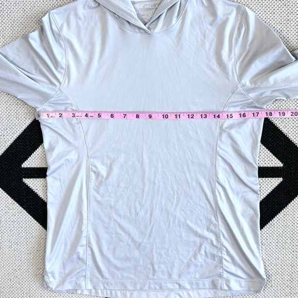 Peter Millar Lightweight Hooded Long Sleeve Sun Shirt in British Grey Size Small - Picture 7 of 14